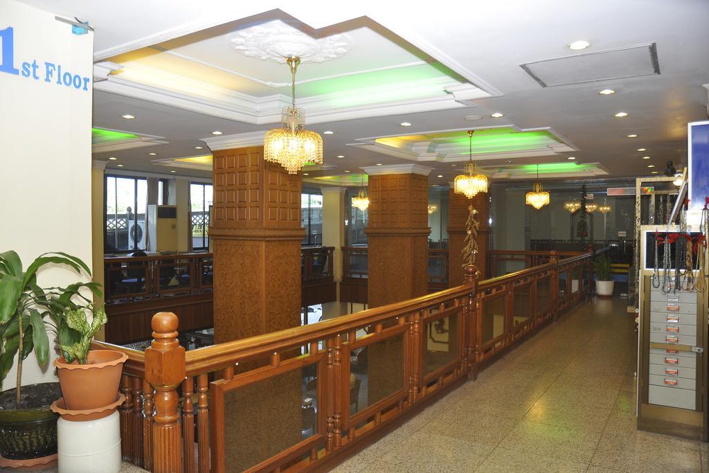 Panorama Hotel Yangon Exterior foto