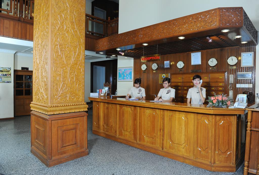 Panorama Hotel Yangon Exterior foto