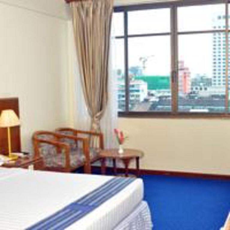 Panorama Hotel Yangon Exterior foto